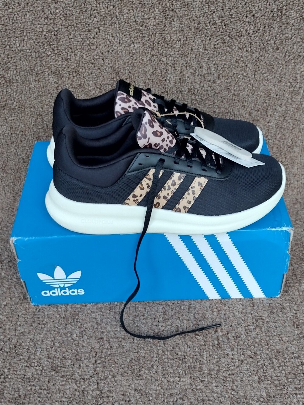 Adidas Women’s Lite Racer 4.0 Black Beige White Leopard Mesh Cloudfoam size 8